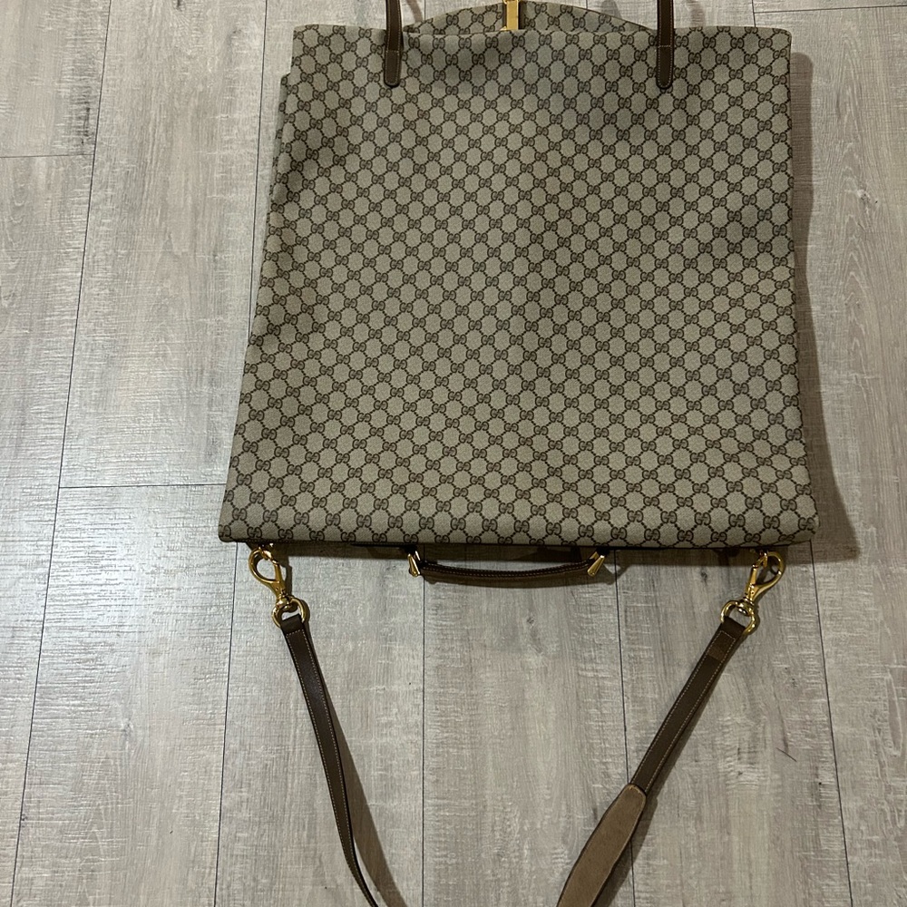 Gucci Garmet bag